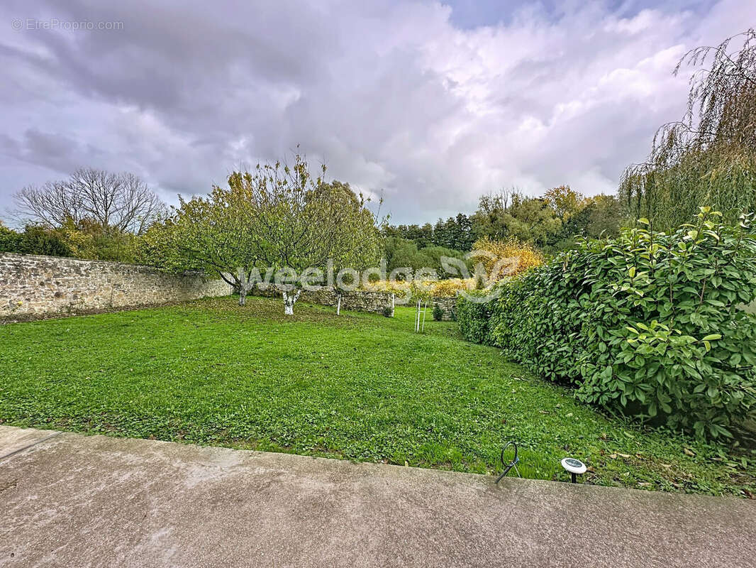 Maison à CONDECOURT