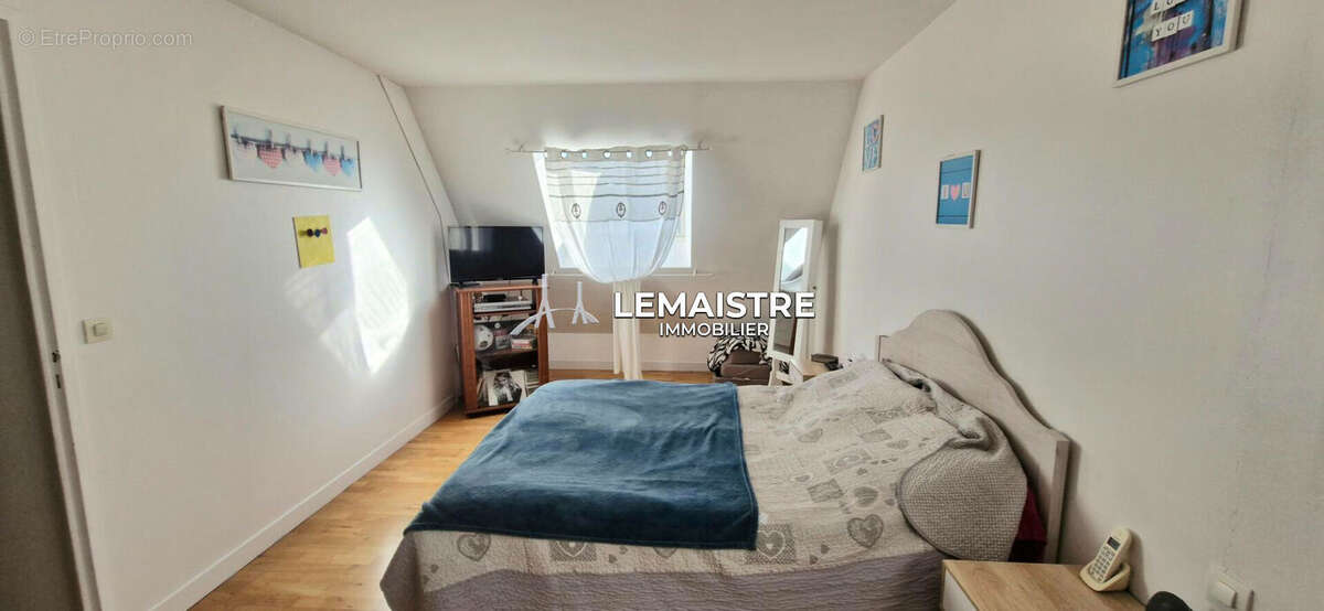 Maison à vendre - Yvetot - 160 m² - 6 chambres - Sous-sol complet - Jardin de 600 m² - photo 11
