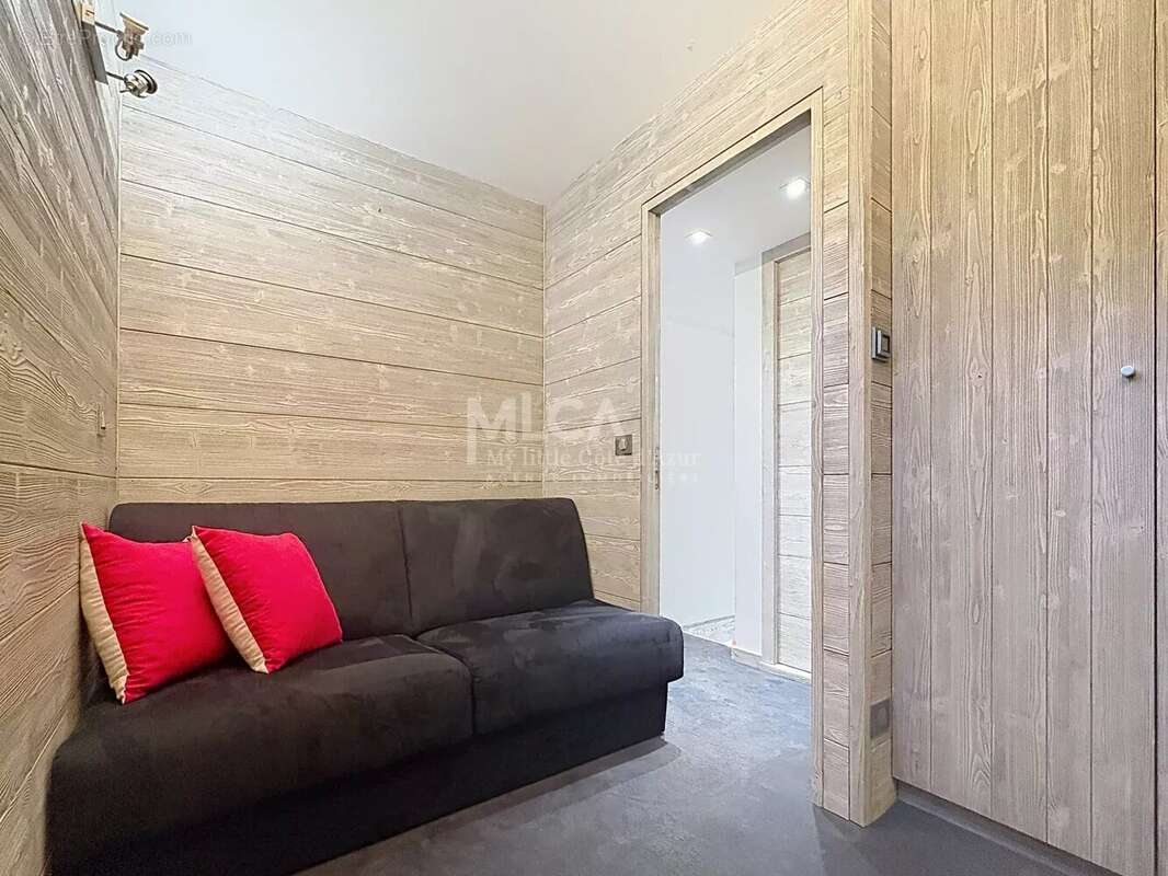 Appartement à SAINT-ETIENNE-DE-TINEE