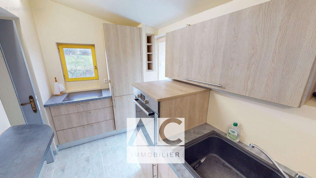 Maison à QUEMPER-GUEZENNEC