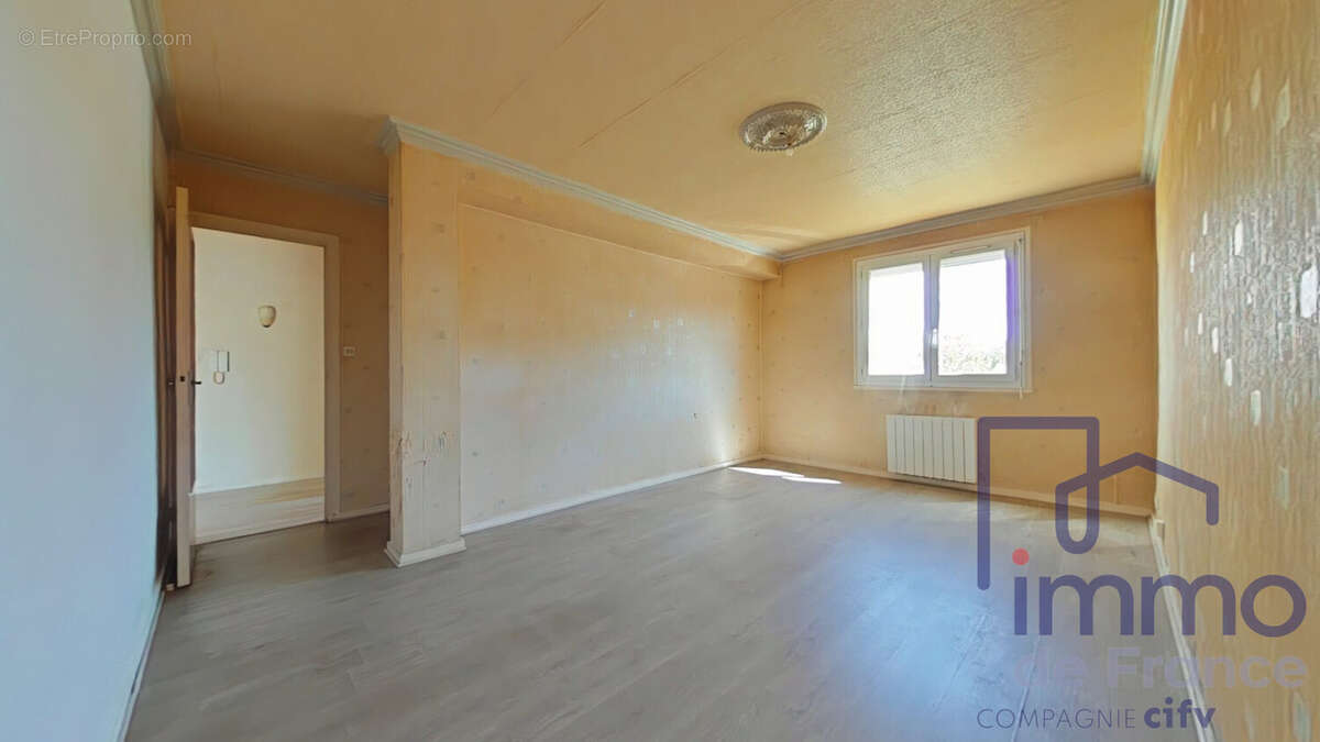 Appartement à FRAISSES