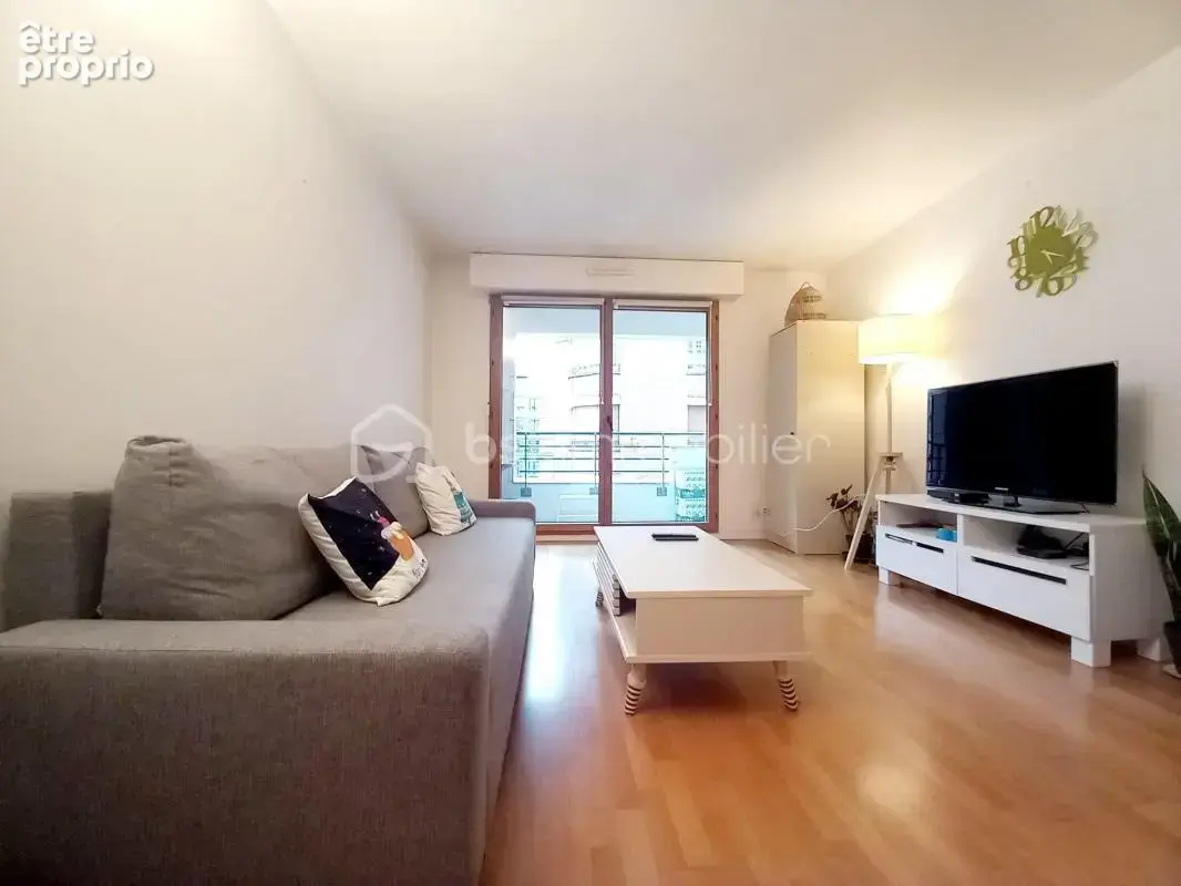 Appartement à ISSY-LES-MOULINEAUX