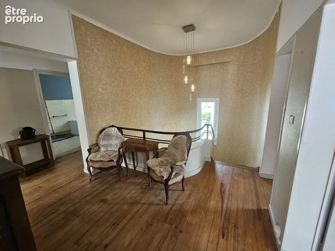 Maison d'architecte de 170m2 sur terrain paysagé de 2650 m2 constructible - photo 8