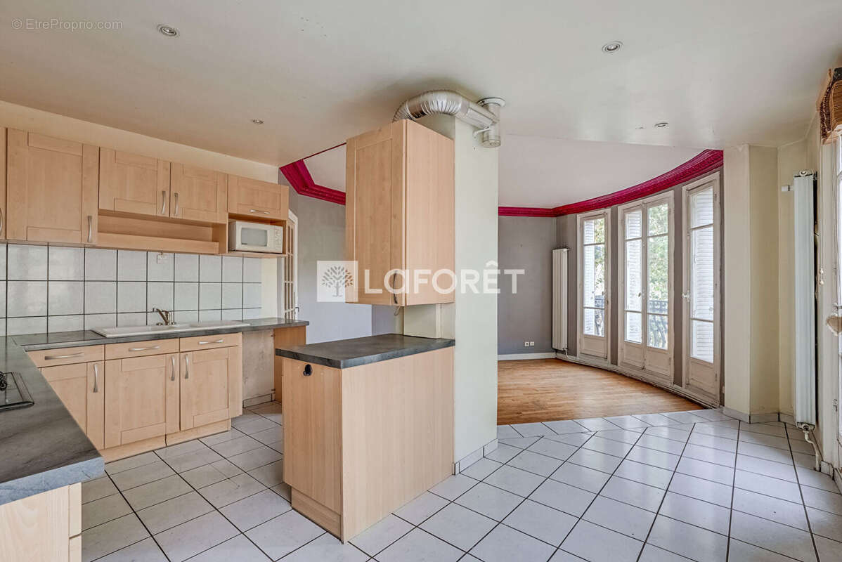 Appartement à PARIS-12E