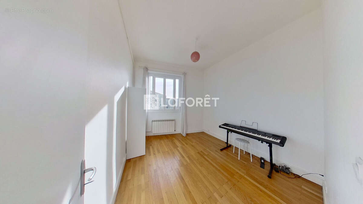 Appartement à LYON-8E