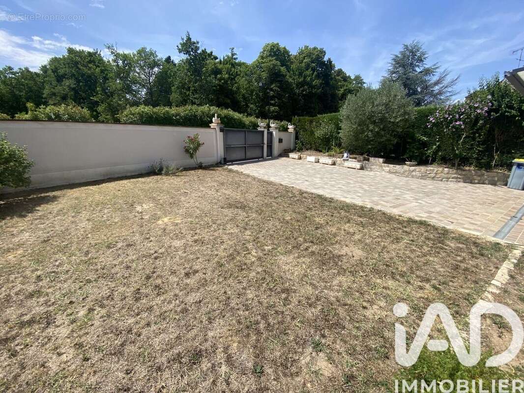 Maison 125 m² à Larchant  - photo 5