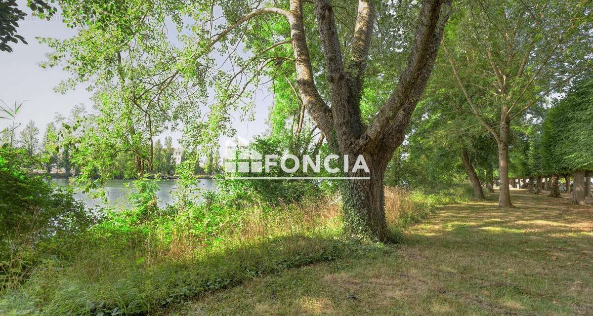 Appartement à LE MEE-SUR-SEINE