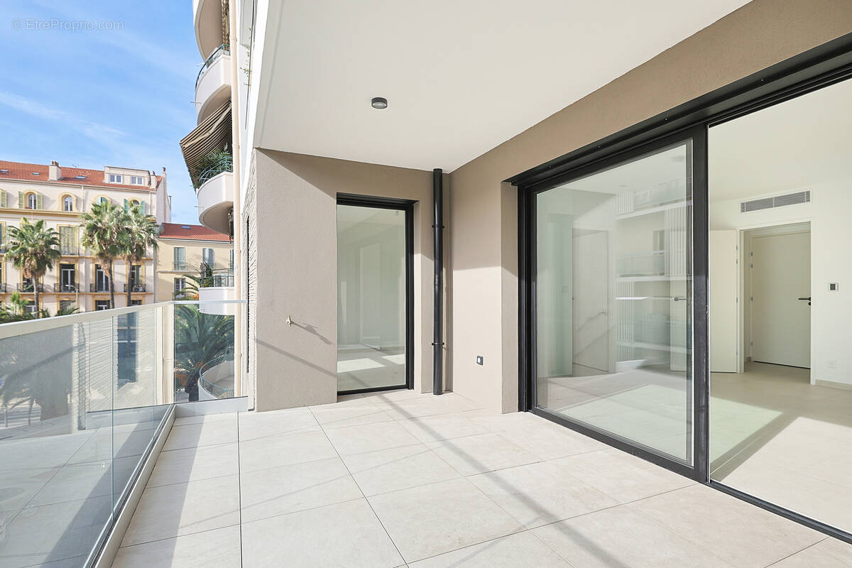 Appartement à HYERES