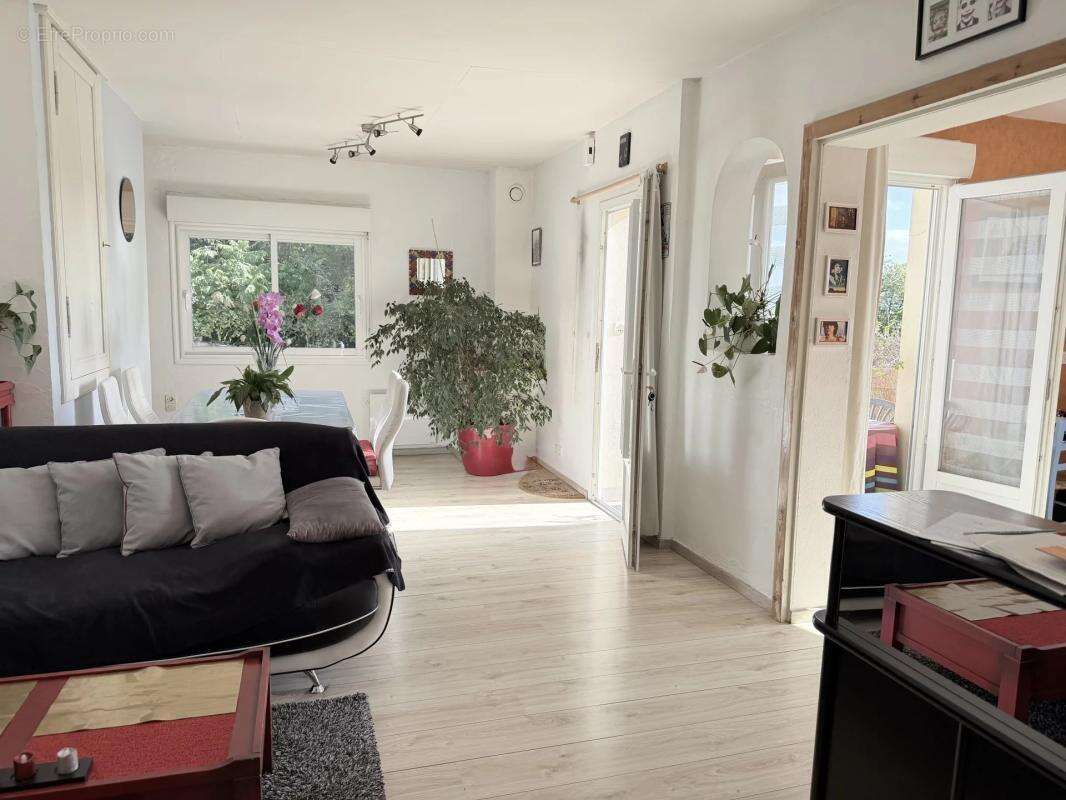 Maison à LE CELLIER