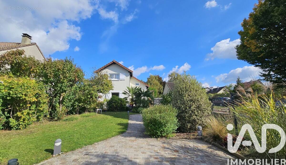 Photo 1 - Maison à NOISEAU