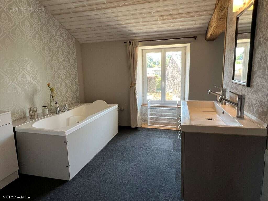 Maison à SAUZE-VAUSSAIS