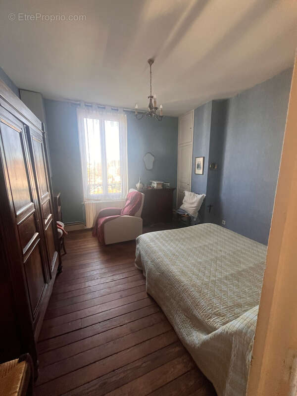 Appartement à YZEURE