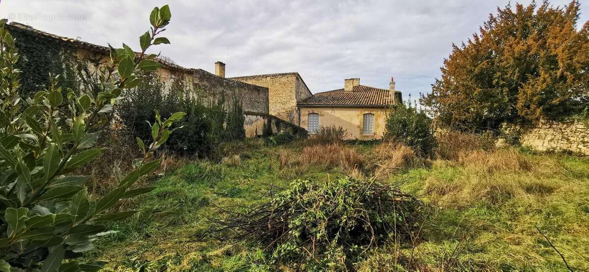 Maison à BOURG