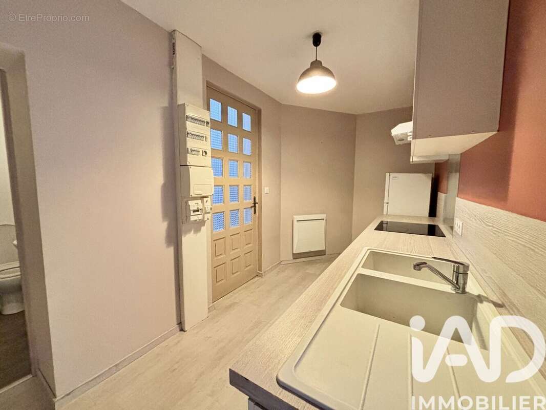 Appartement 40 m² à Vals-Les-Bains  - photo 4
