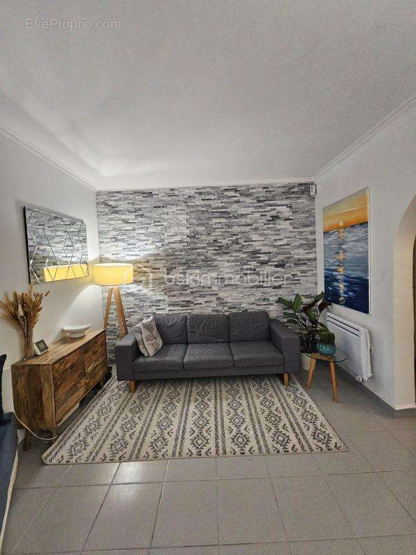 Appartement 4 pièces 87 M² à deux pas du Métro ligne11 - photo 5
