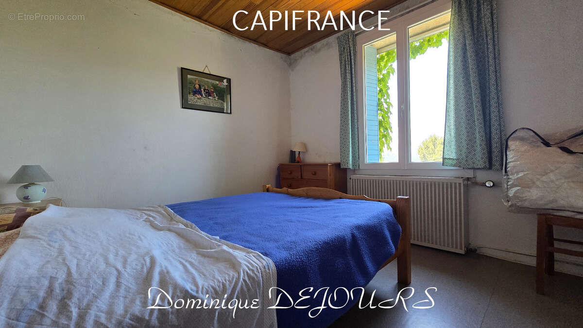 Nichée au cœur de la nature, sans vis-à-vis et avec une vue remarquable, grande maison de 7 (voir 8) chambres et de belles terra - photo 19