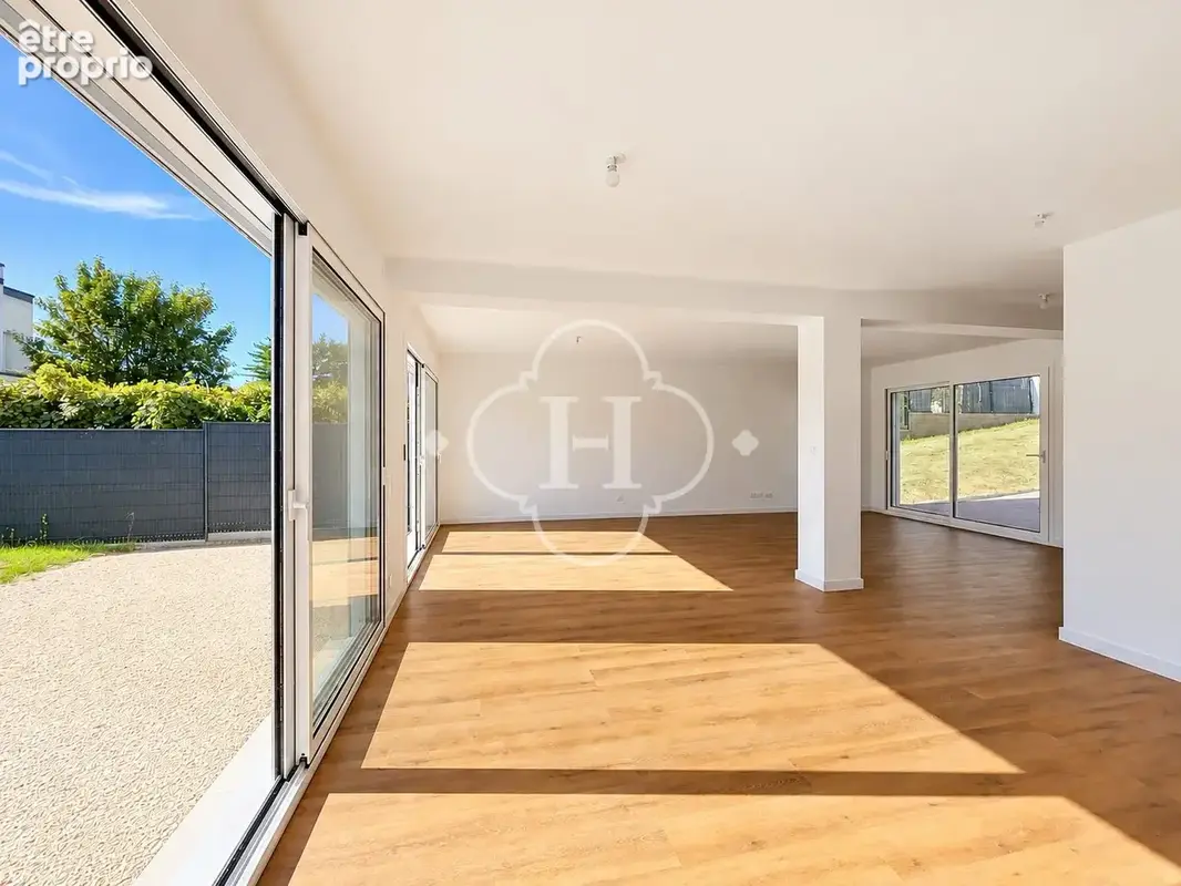 Maison 8 pièces 175 m² à vendre à Le Mesnil-Le-Roi (78600) - photo 4