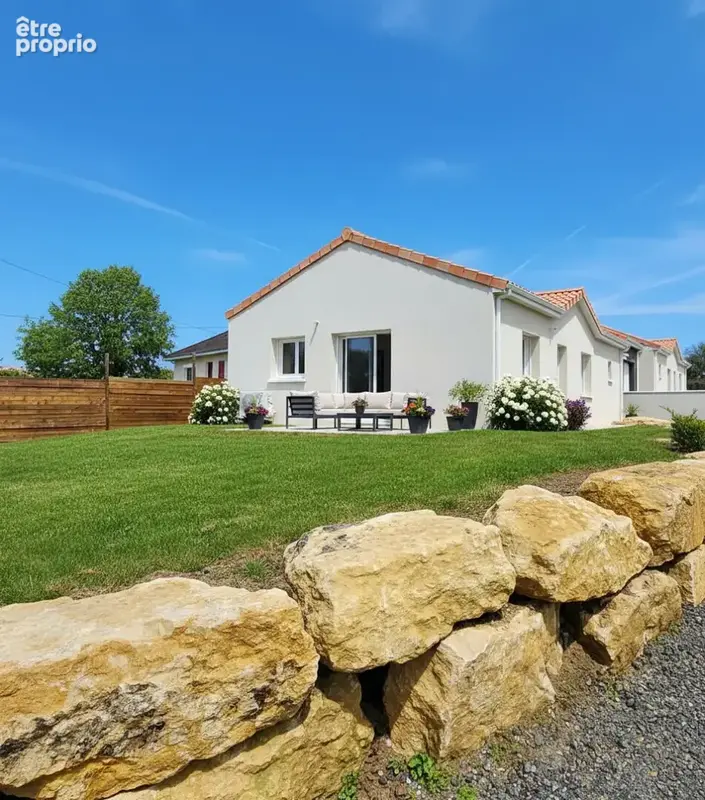 Maison Mauges Sur Loire 4 pièce(s) 100 m2 - photo 1