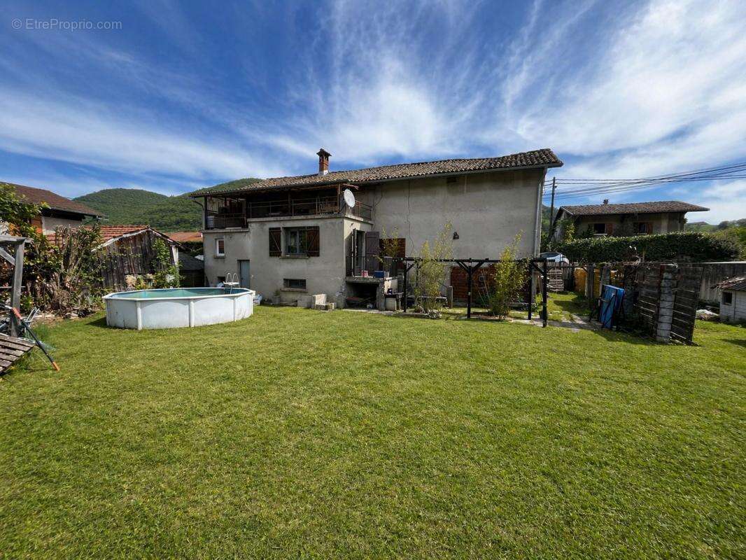 Maison à CHIRENS