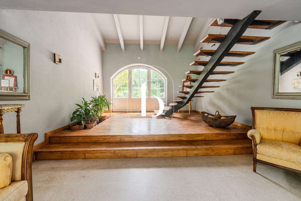 Maison 520 m² à Aigueze  - photo 15