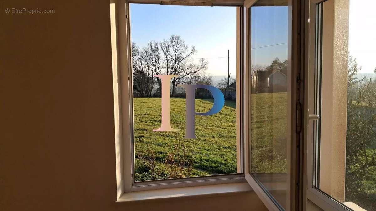 Maison à PARAY-LE-MONIAL