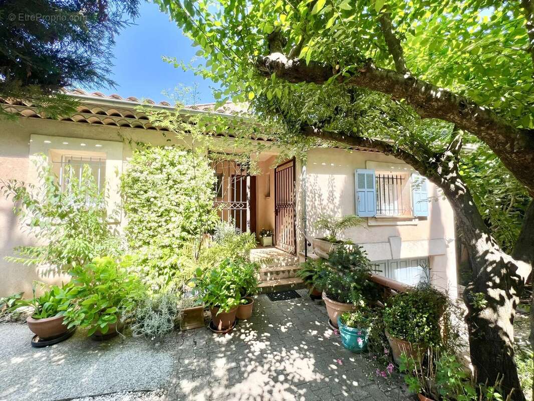 Maison à BRIGNOLES