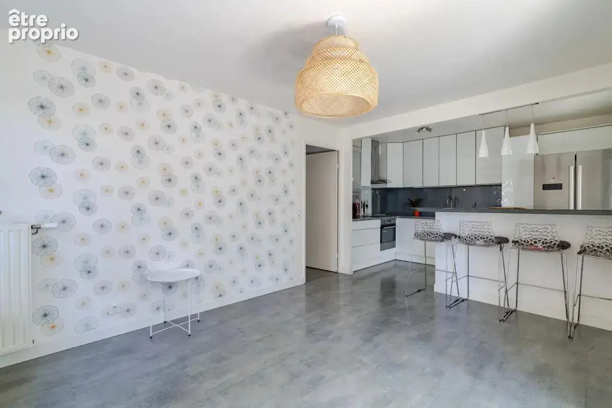 Appartement de 4 pièces de 70 m² à Stains - photo 5