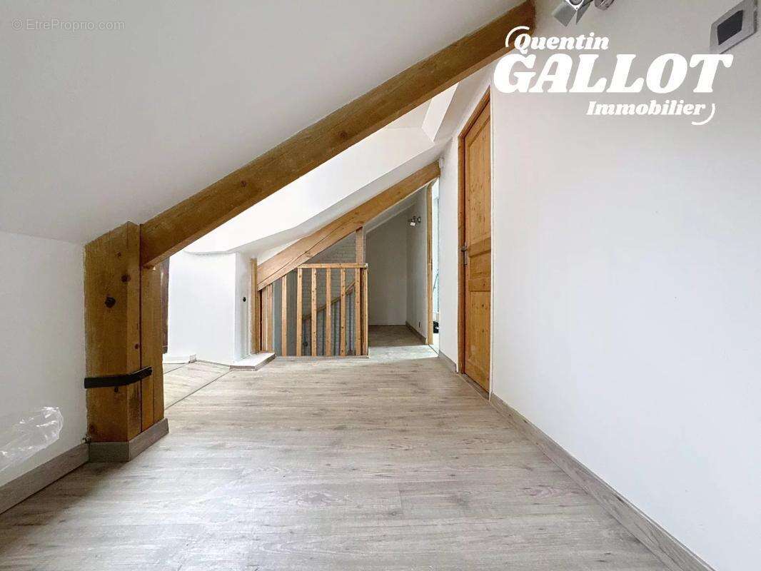 Maison à SAINT-PIERRE-BROUCK