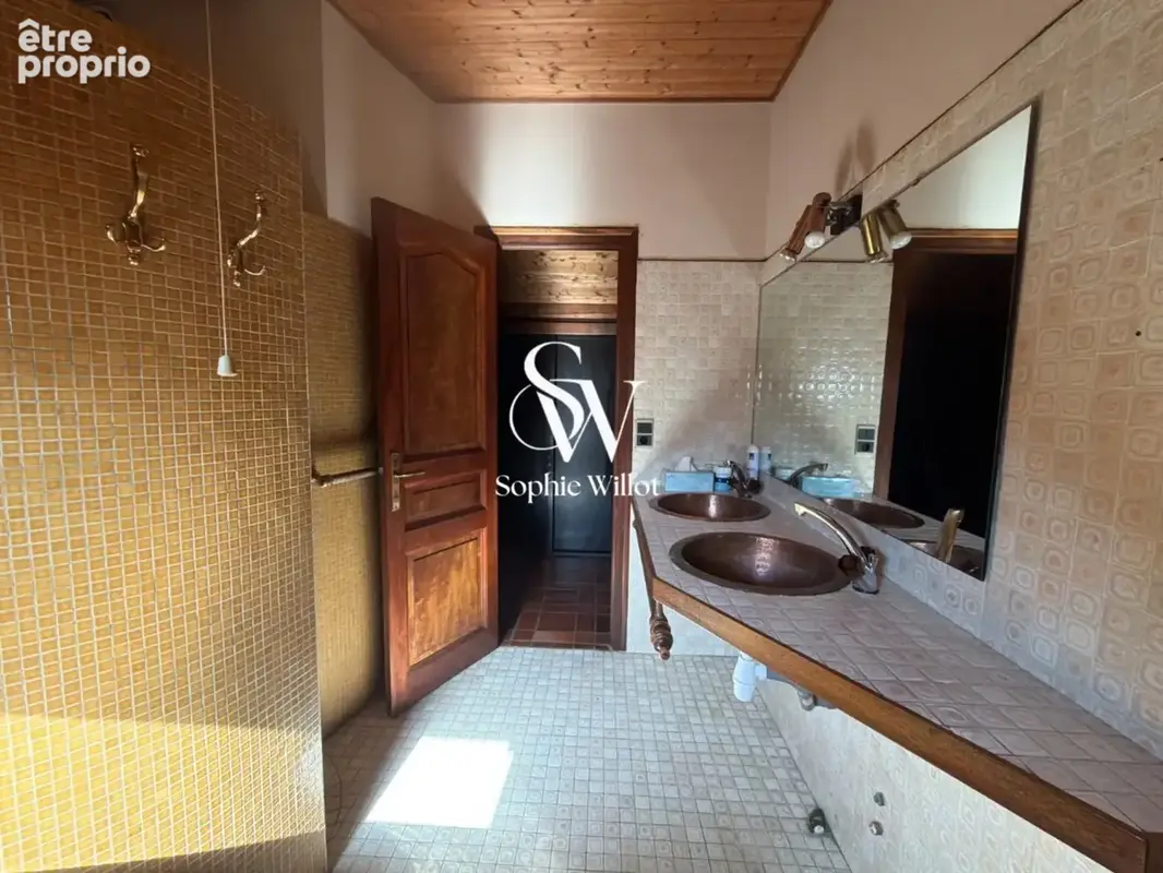 Maison de Famille à vendre 7 pièces - 200 m2 hab. (245 utiles) - plus de 2000m2 terrain prox. Lac - proche de ANNECY (74) - photo 26