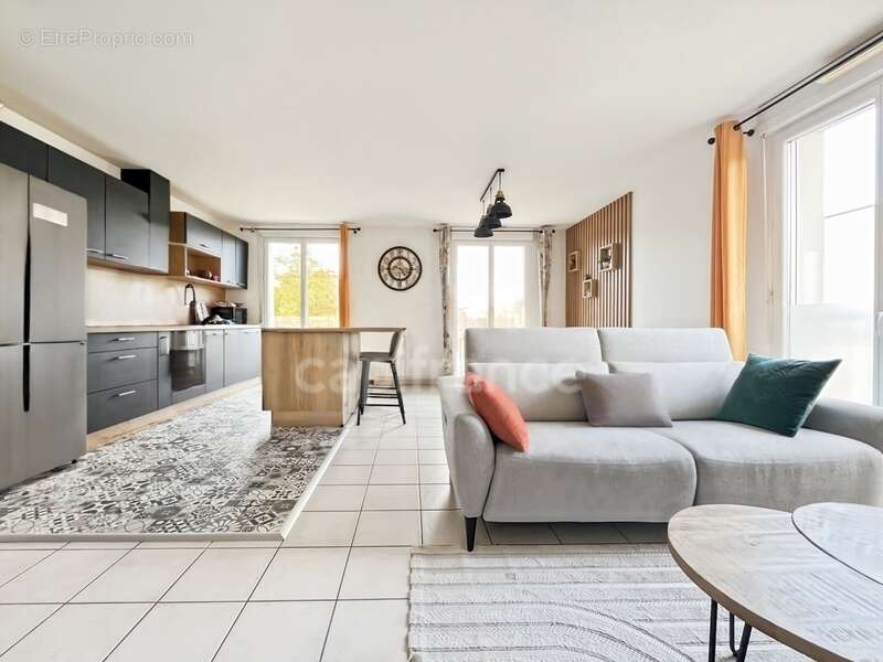 Appartement à CHENOVE