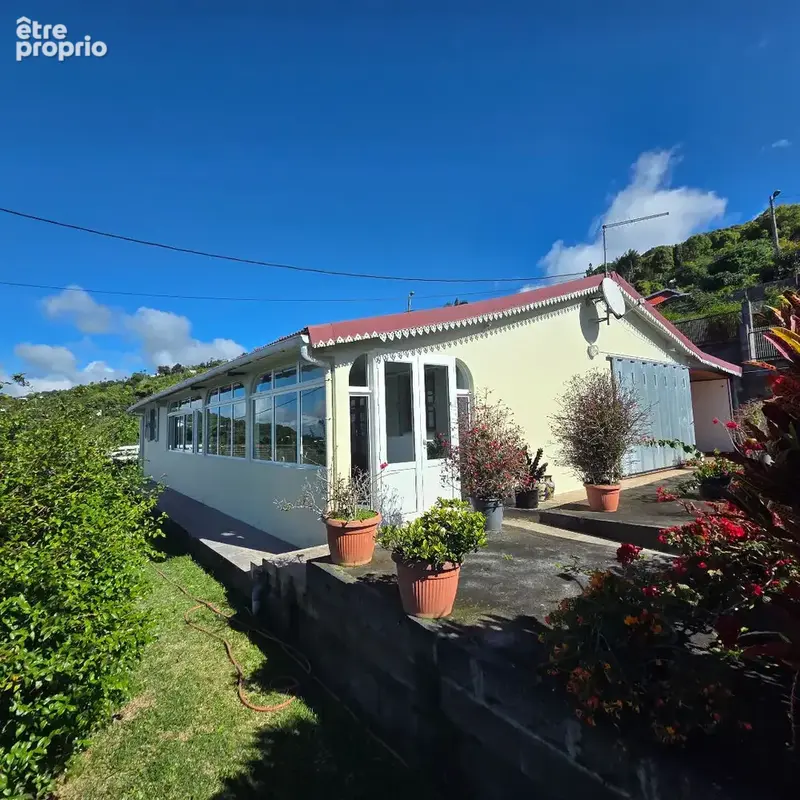 Villa Sainte Marie - Maison F5 bis - PITON CAILLOU - Ile de la Réunion - photo 2