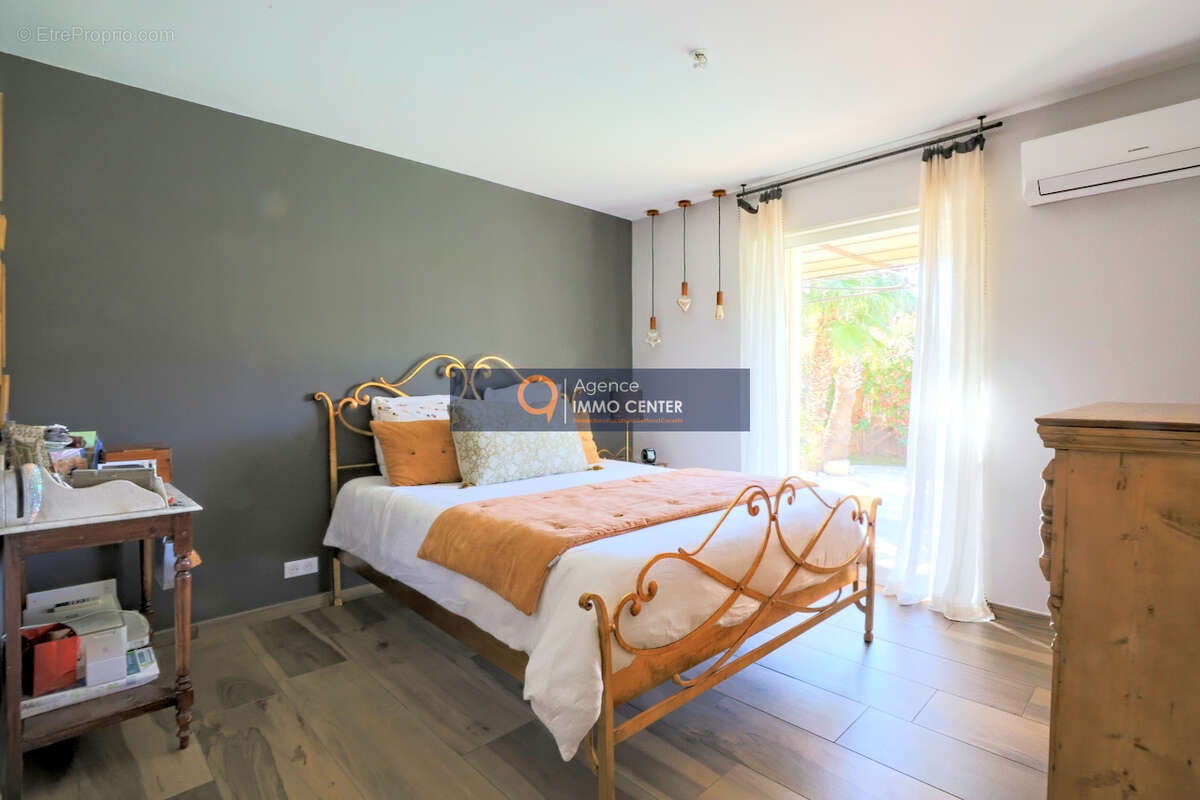 Villa Type 5/ 6 de 200m2 habitables 83140 Six fours les plages - photo 13