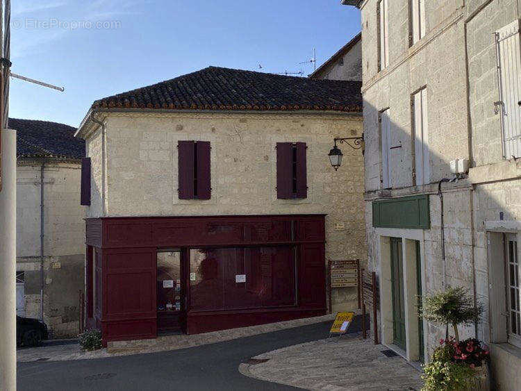 photo 1 edit - Maison à AUBETERRE-SUR-DRONNE