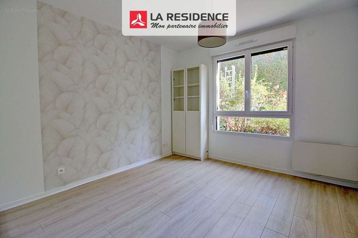 Appartement à MONT-SAINT-AIGNAN