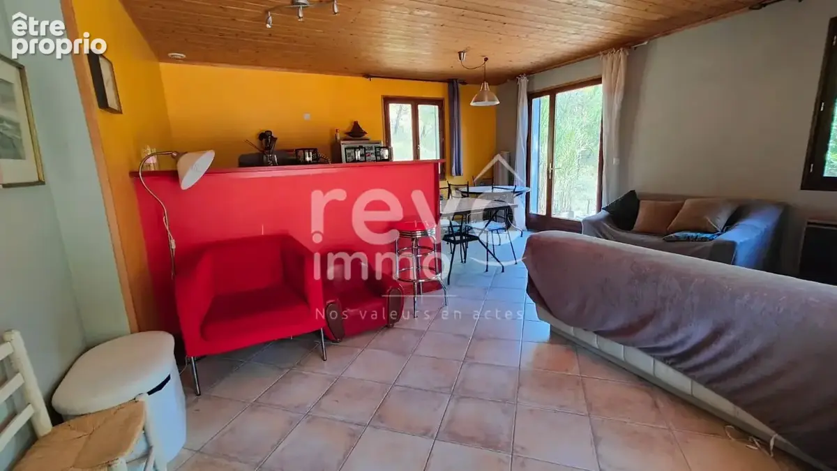 Un refuge entre le chant des pins et la lumière de la Provence... - photo 11