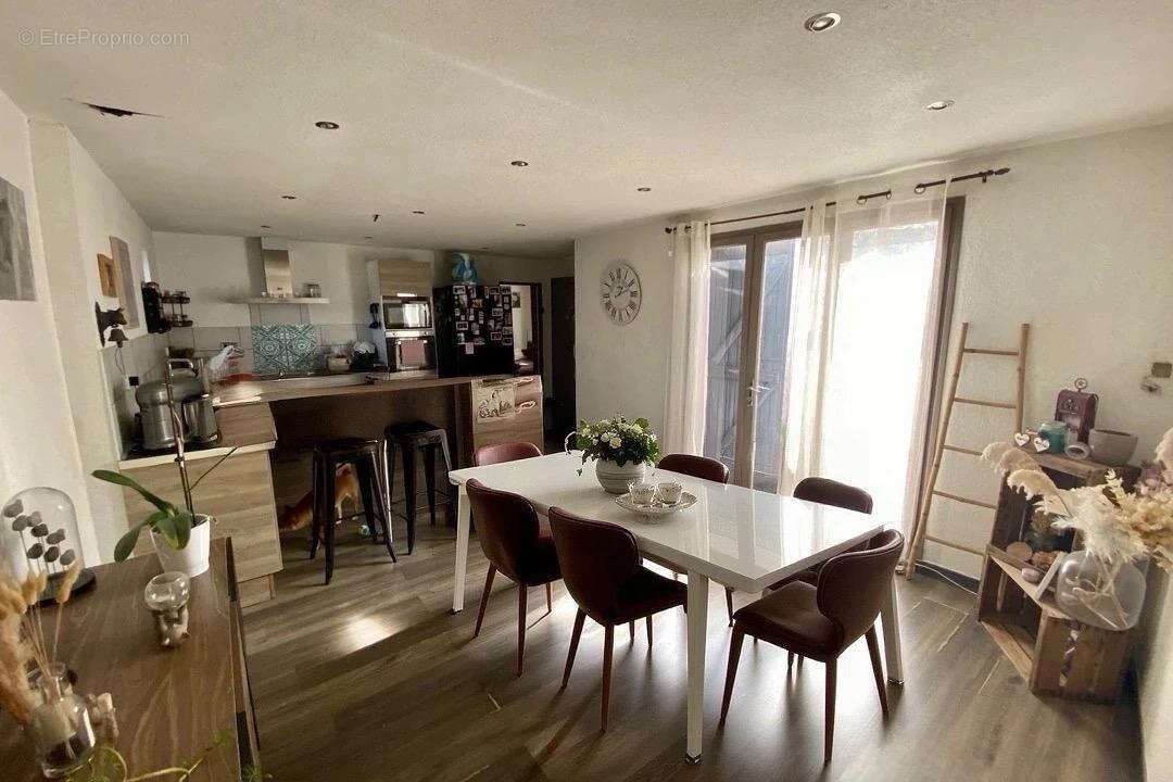 Maison à SAINT-CYPRIEN