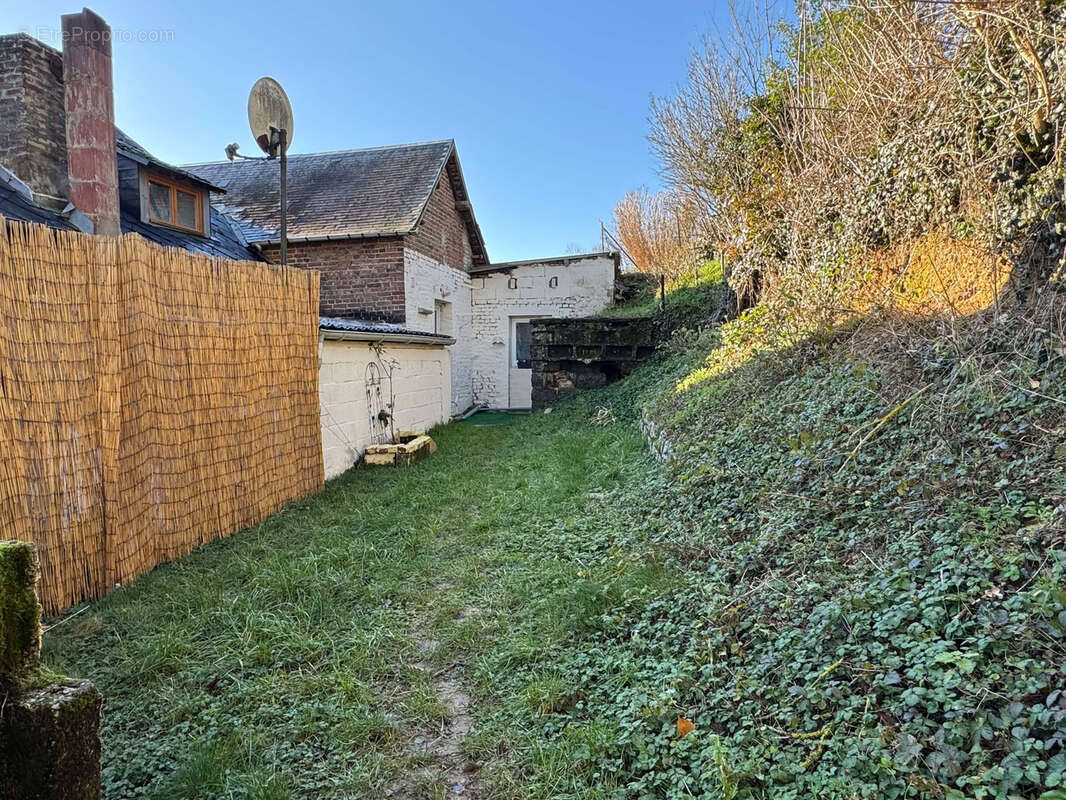 Maison de ville sur le secteur de Domart en Ponthieu - photo 8