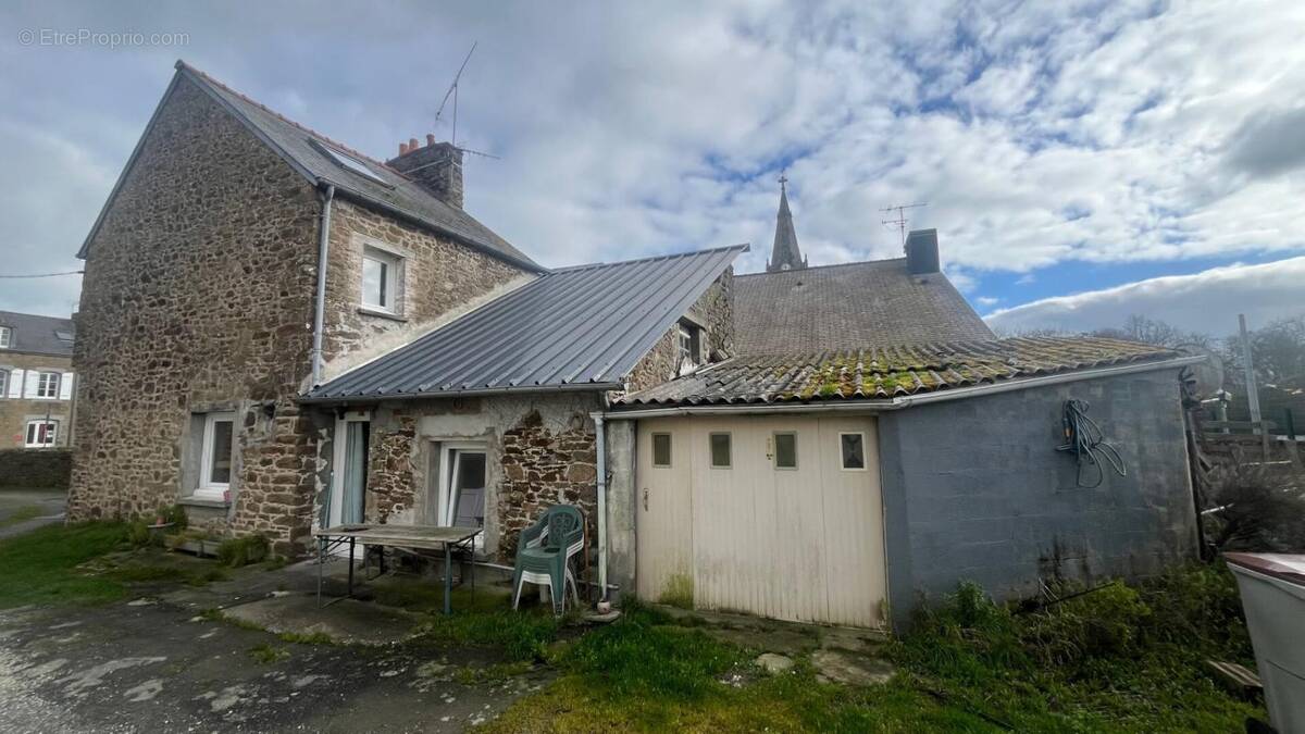 Maison à LA GOUESNIERE