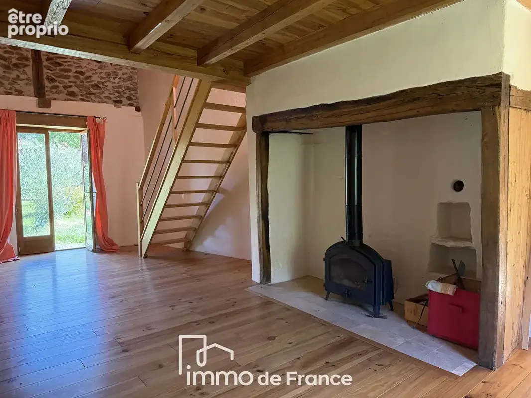 entre Figeac et Decazeville- charmante maison caractère avec vue dégagée -EXCLUSIVITE - photo 3