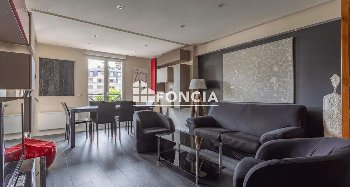 Appartement à DAMMARIE-LES-LYS
