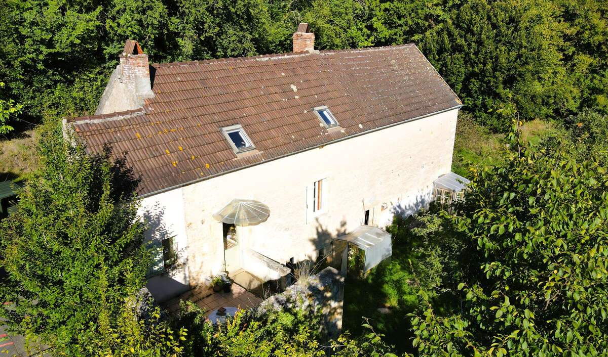 Maison à CUNCY-LES-VARZY