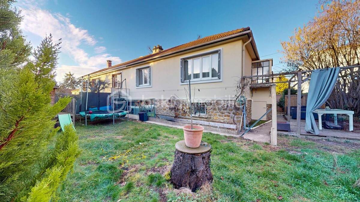 Maison à VIRY-CHATILLON