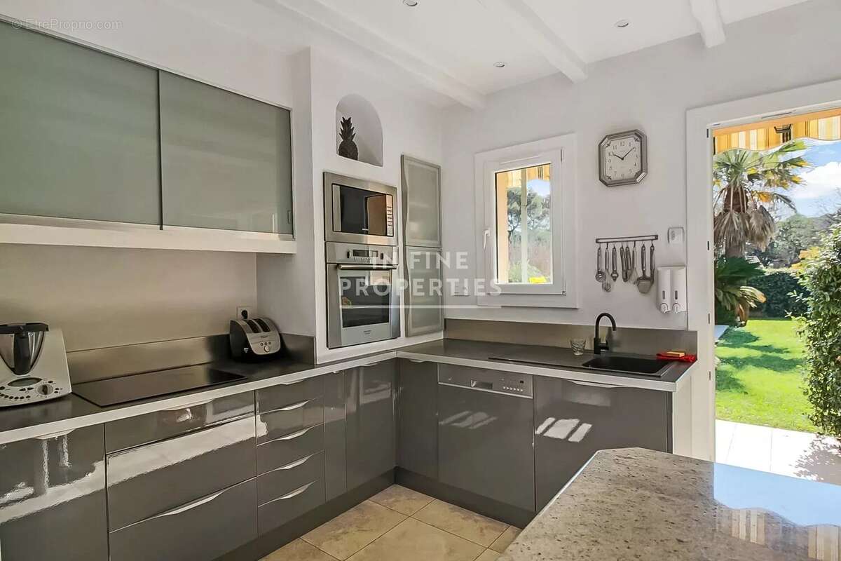 Maison à MOUANS-SARTOUX