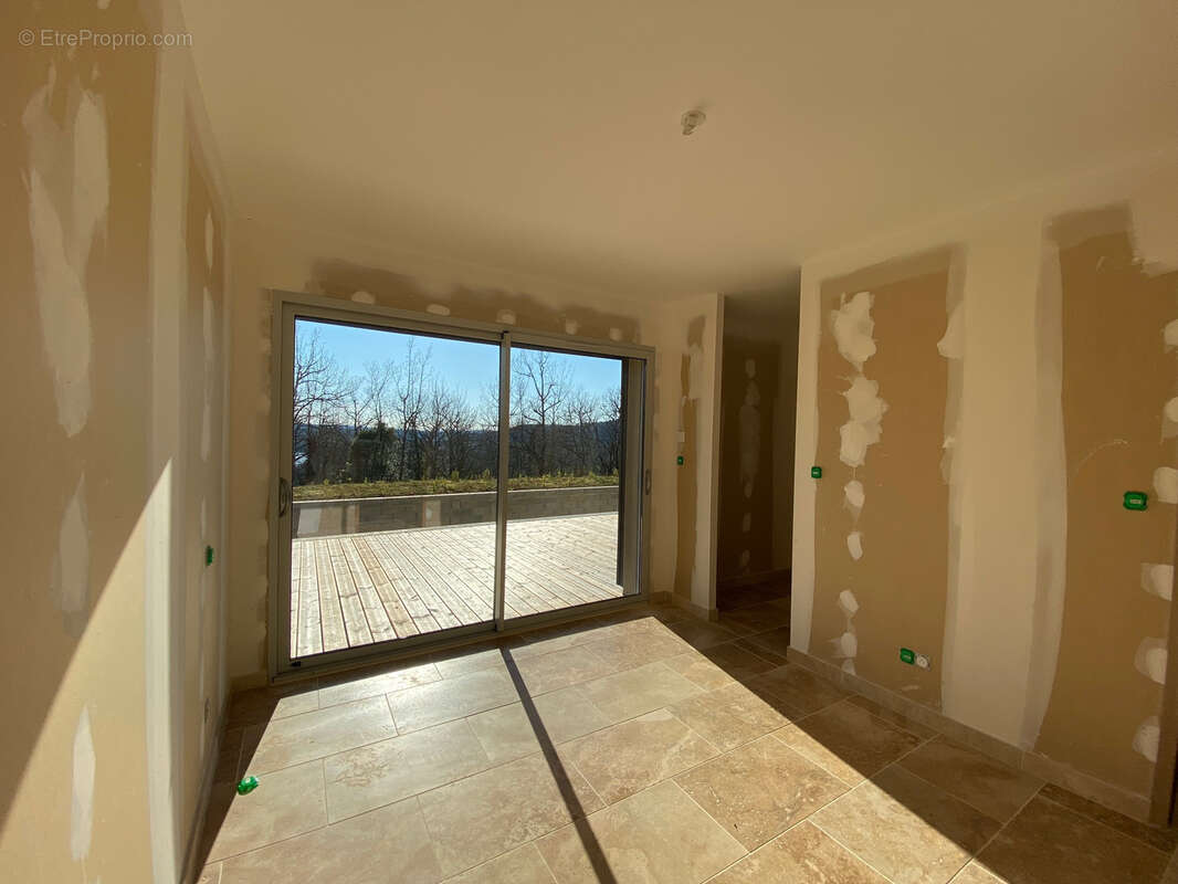 Maison à PUY-L'EVEQUE