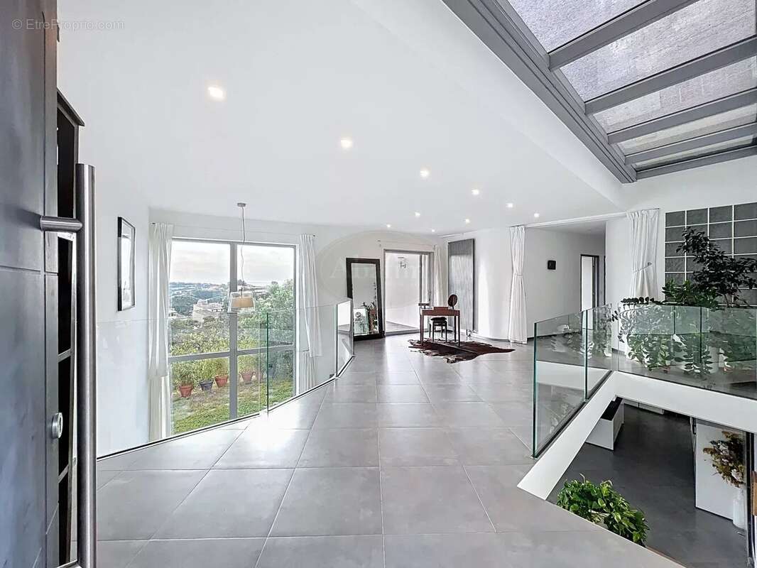 Maison à CAGNES-SUR-MER