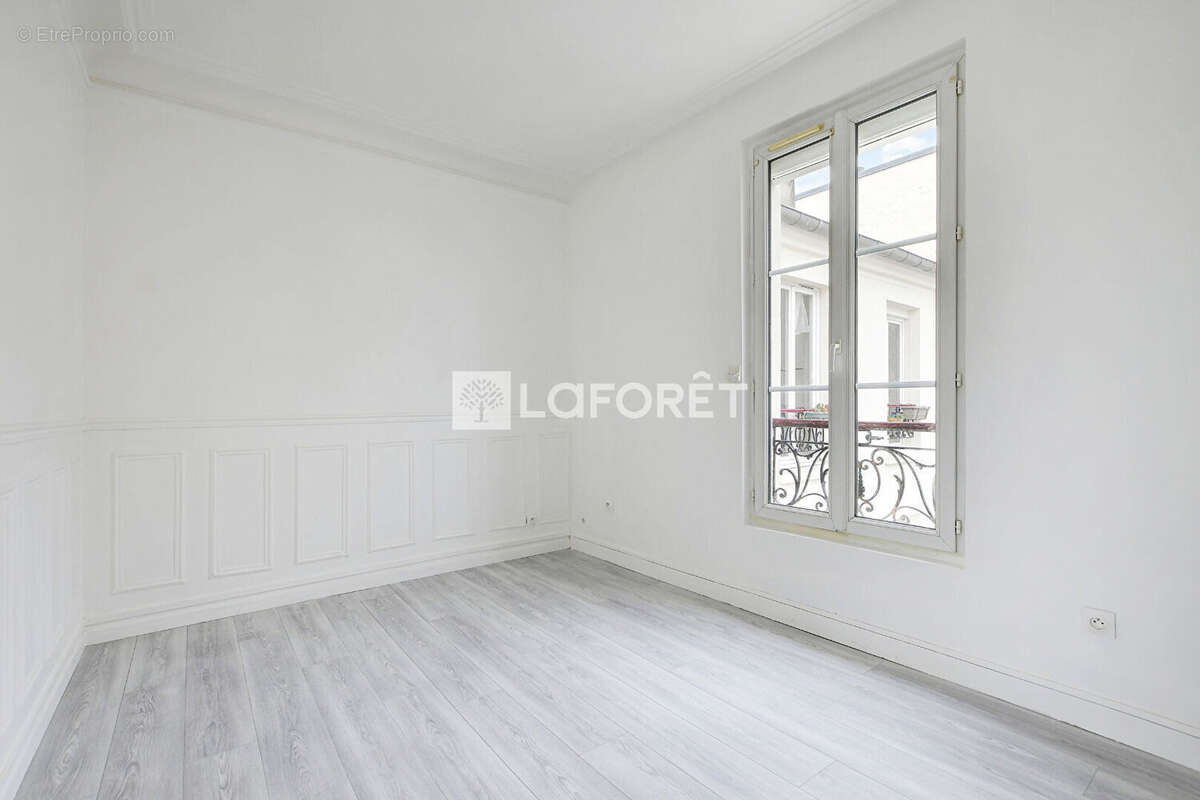Appartement à PARIS-11E