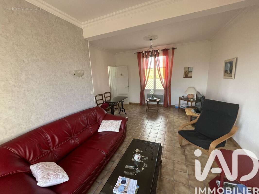 Maison 90 m² à Savigny  - photo 4