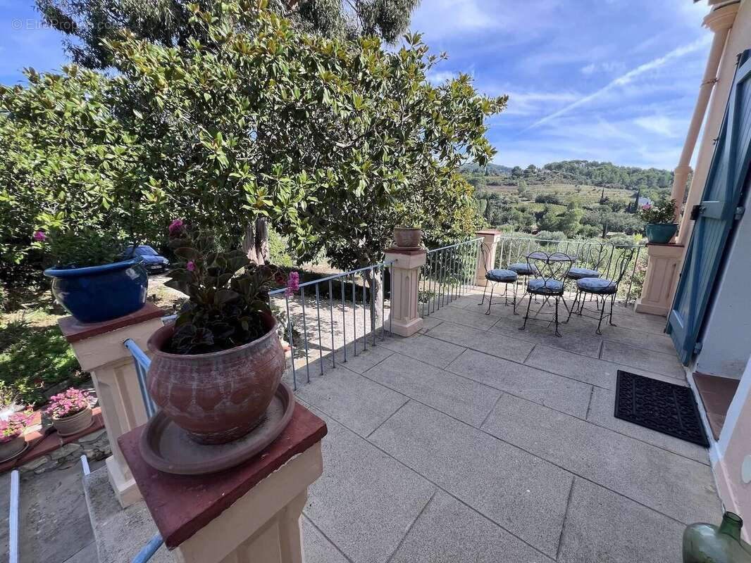 Maison à LE CASTELLET