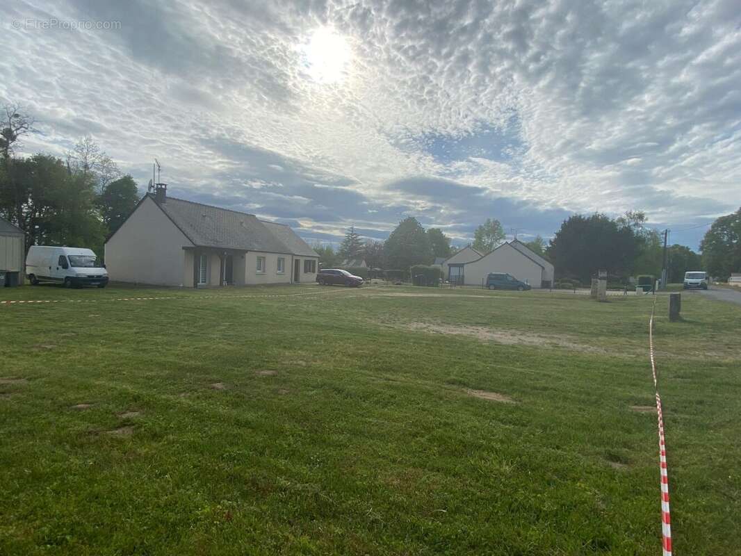 Terrain à BEAUFORT-EN-VALLEE