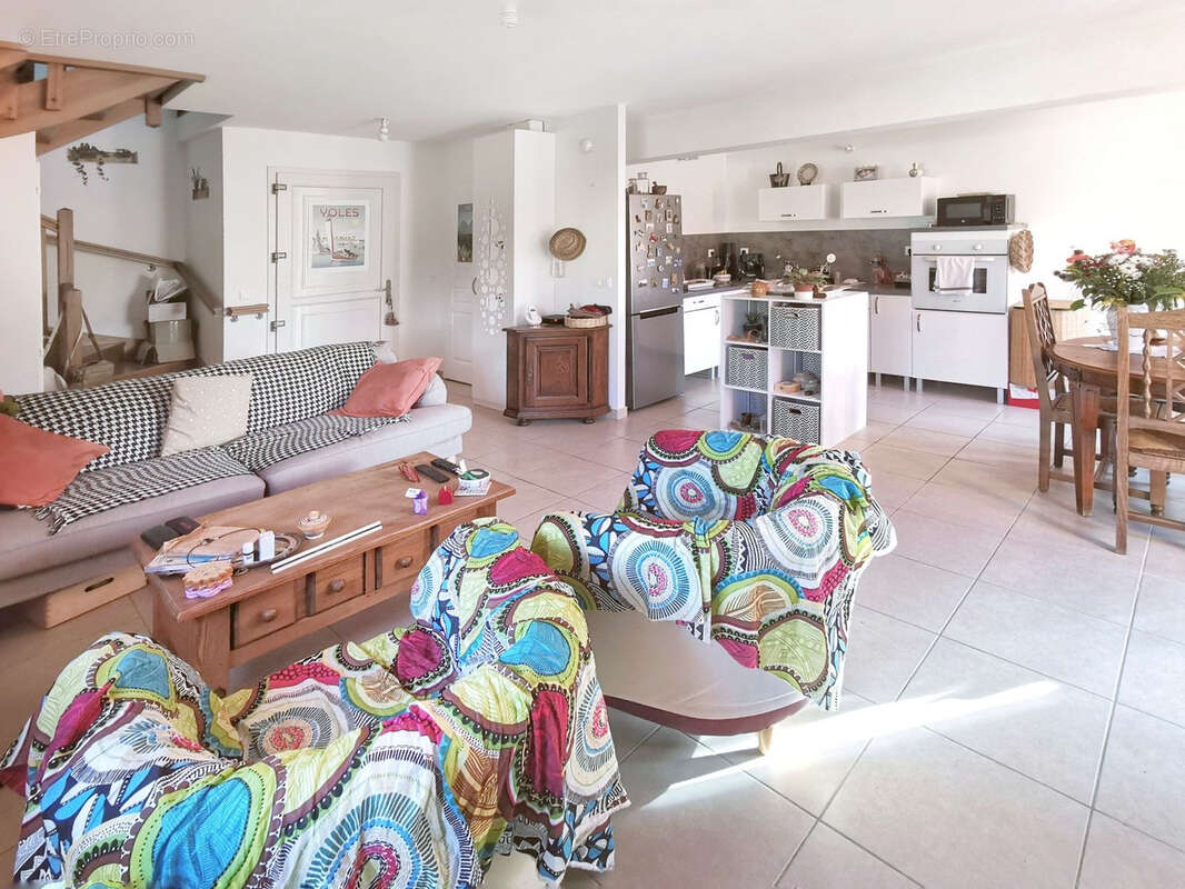 Maison à MAGNY-LES-HAMEAUX